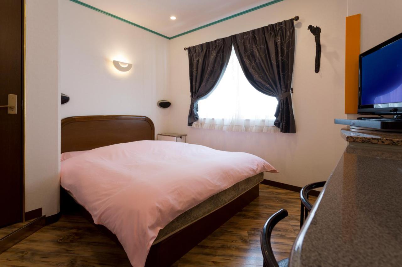 אוסקה Hotel Hu Namba (Adults Only) מראה חיצוני תמונה